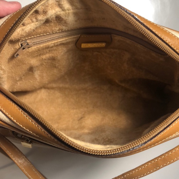 Vintage Cream Gucci Crossbody - Picture 4 of 4